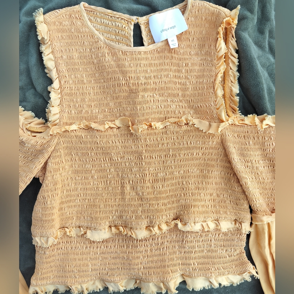 Cinq A Sept Pascal Golden Yellow Cold Shoulder Crop Blouse XS 100% Silk - Picture 5 of 8